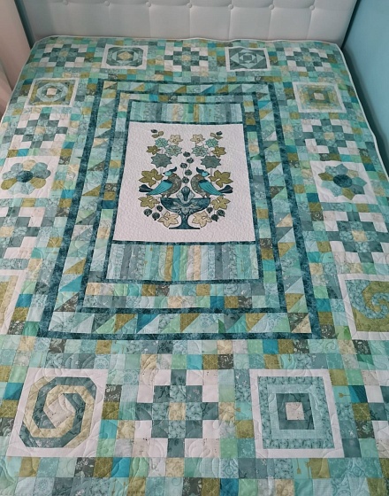 Лоскутное одеяло: подбор цвета, выполнение техник и сборка